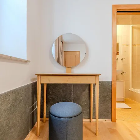 아파트 Whats-app Self-check-in - House
